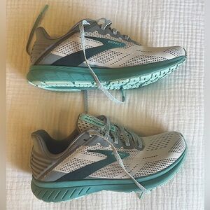 Brooks Anthem 5 Womens Running Sneakers size 7.5